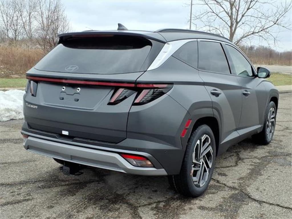 New 2026 Hyundai Tucson Limited FWD SUV