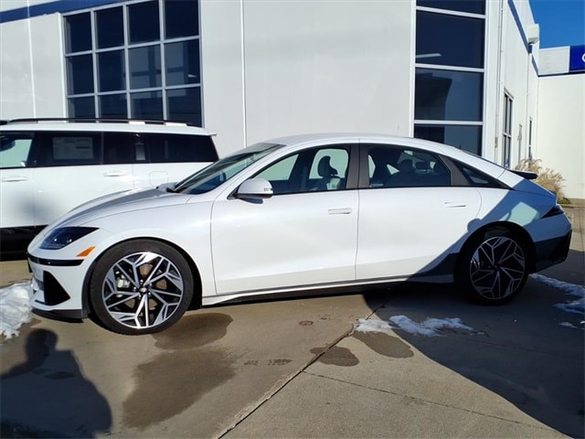 Certified 2025 Hyundai IONIQ 6 SEL with VIN KMHM34AC3SA098720 for sale in Springfield, IL