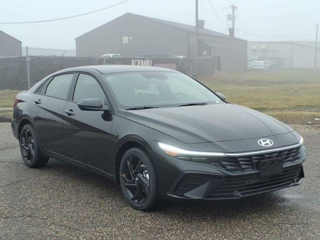 New 2026 Hyundai Elantra SEL Sport Sedan