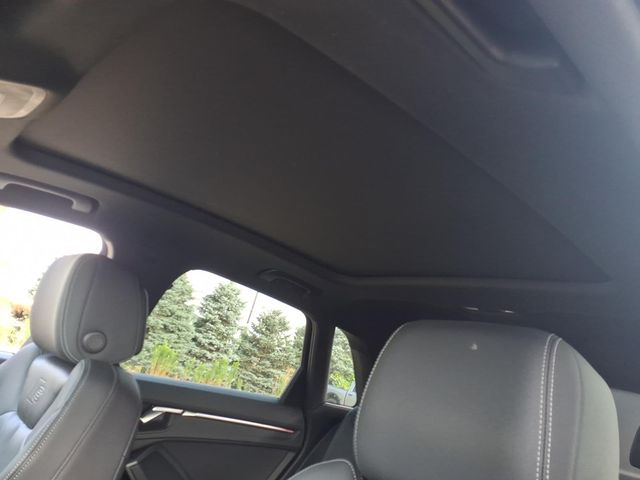 2020 Audi Q3 S Line Prestige - Photo 17