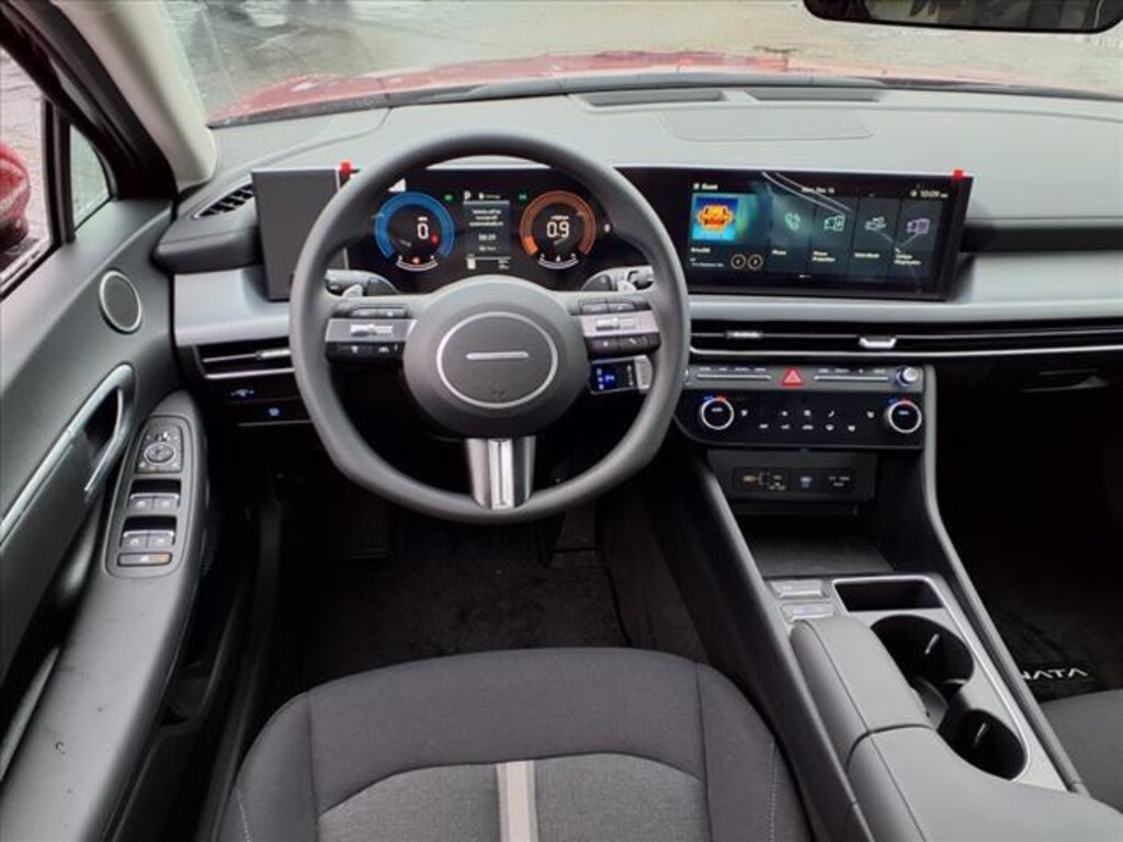 New 2025 Hyundai Sonata SEL Sedan