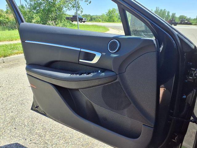 2025 Hyundai Sonata SEL - Photo 14