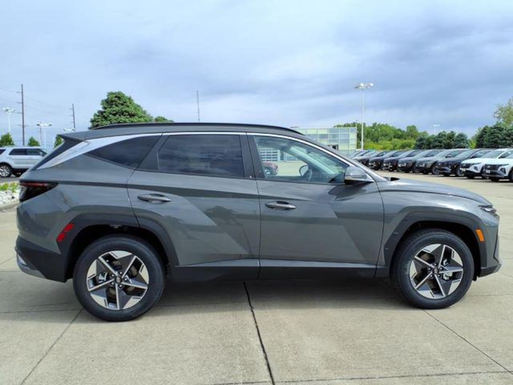 New 2026 Hyundai Tucson SEL Premium AWD SUV
