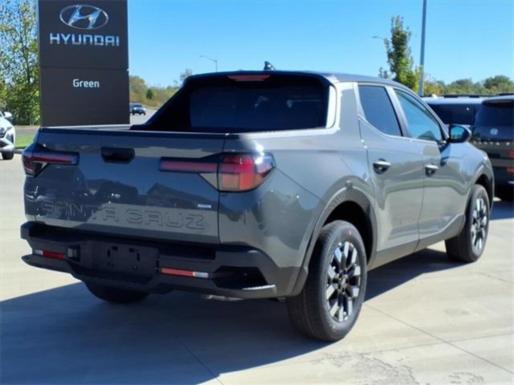 New 2026 Hyundai Santa Cruz SE AWD Truck
