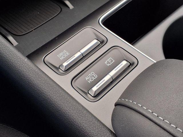 2025 Hyundai Sonata Hybrid SEL - Photo 11