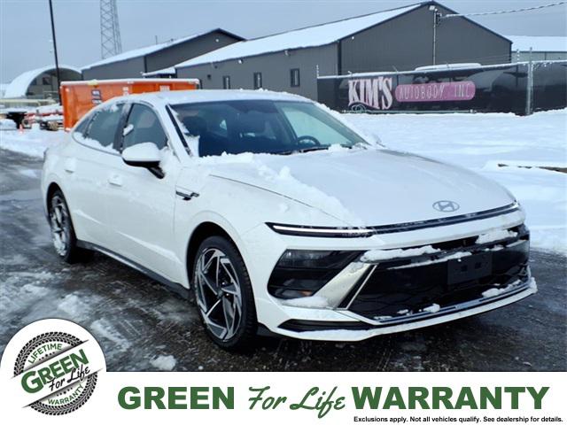 2026 Hyundai Sonata SEL's photo