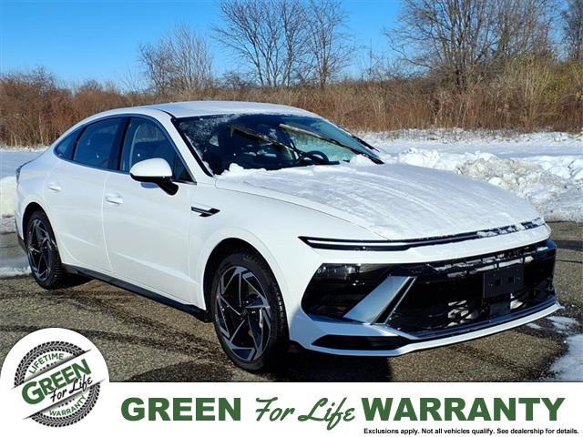 2026 Hyundai Sonata SEL's photo