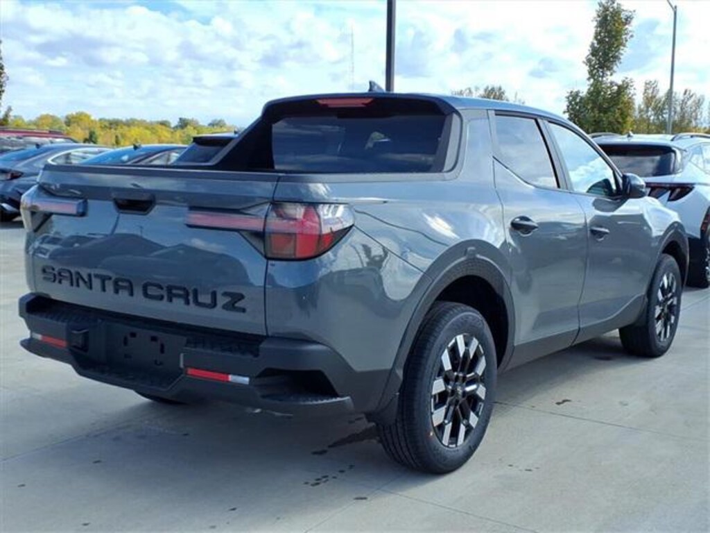 New 2026 Hyundai Santa Cruz SE FWD Truck