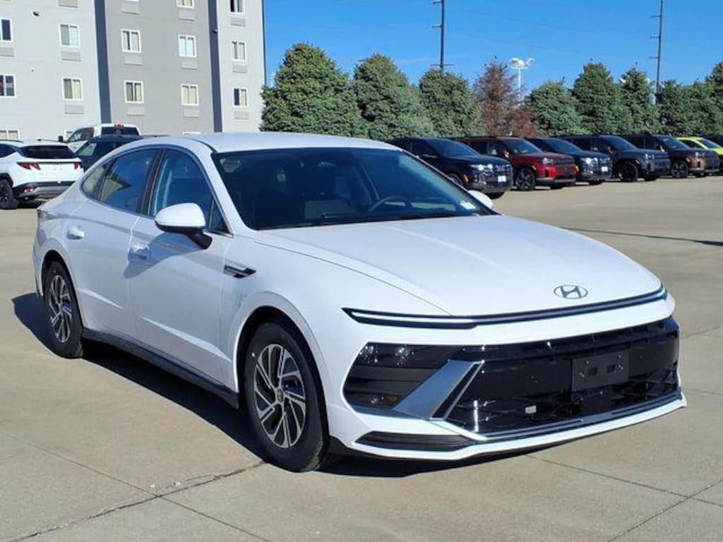 New 2026 Hyundai Sonata Hybrid Blue Sedan