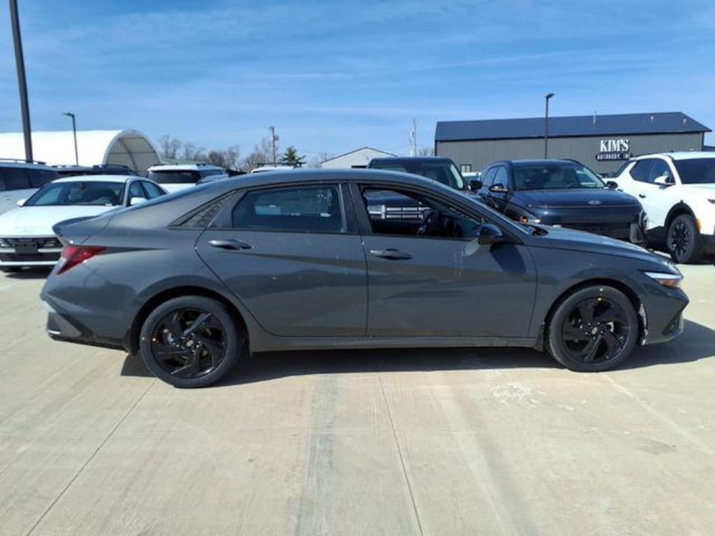 New 2026 Hyundai Elantra SEL Sport Sedan