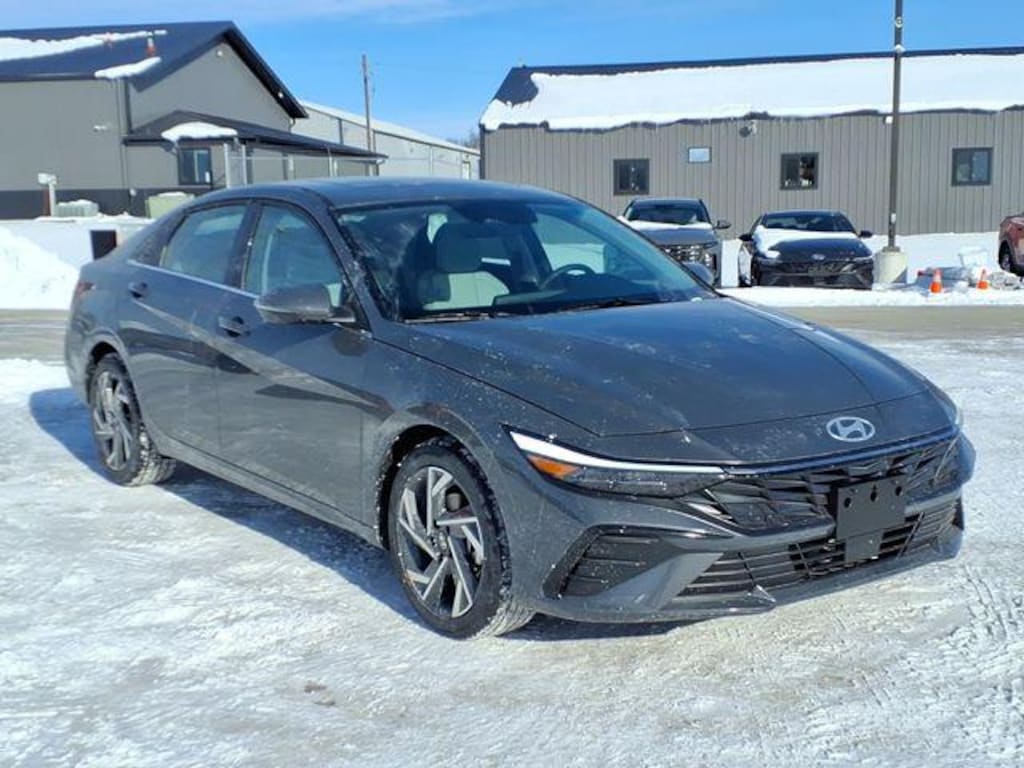 New 2026 Hyundai Elantra Limited Sedan