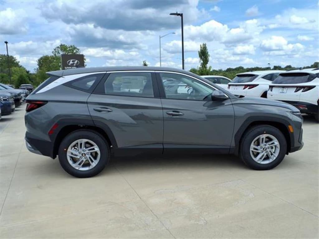 New 2026 Hyundai Tucson SE FWD SUV
