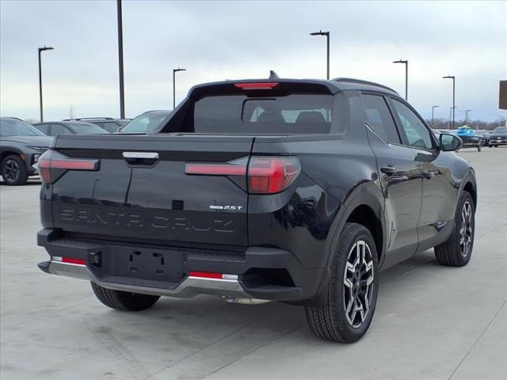 New 2025 Hyundai Santa Cruz Limited Truck