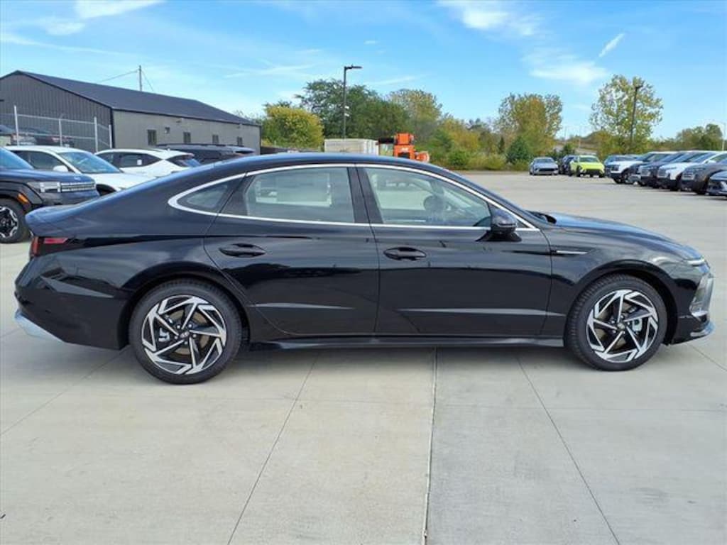 New 2026 Hyundai Sonata SEL Sport Sedan
