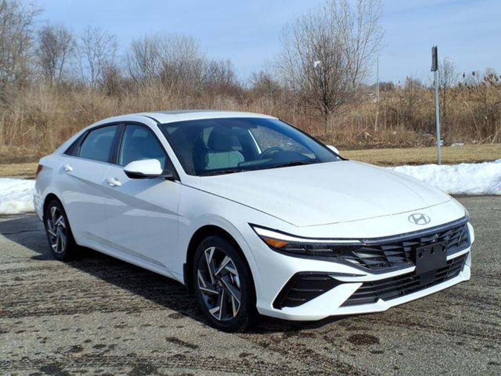 New 2026 Hyundai Elantra Hybrid Limited Sedan