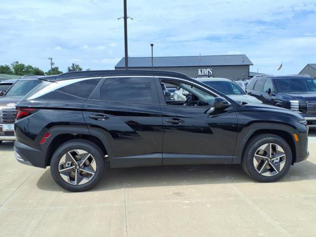 New 2026 Hyundai Tucson SEL AWD SUV