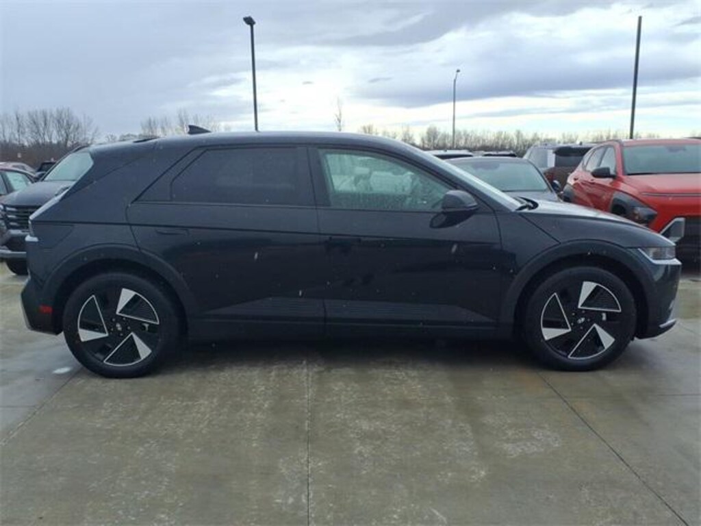 New 2026 Hyundai IONIQ 5 SE SUV