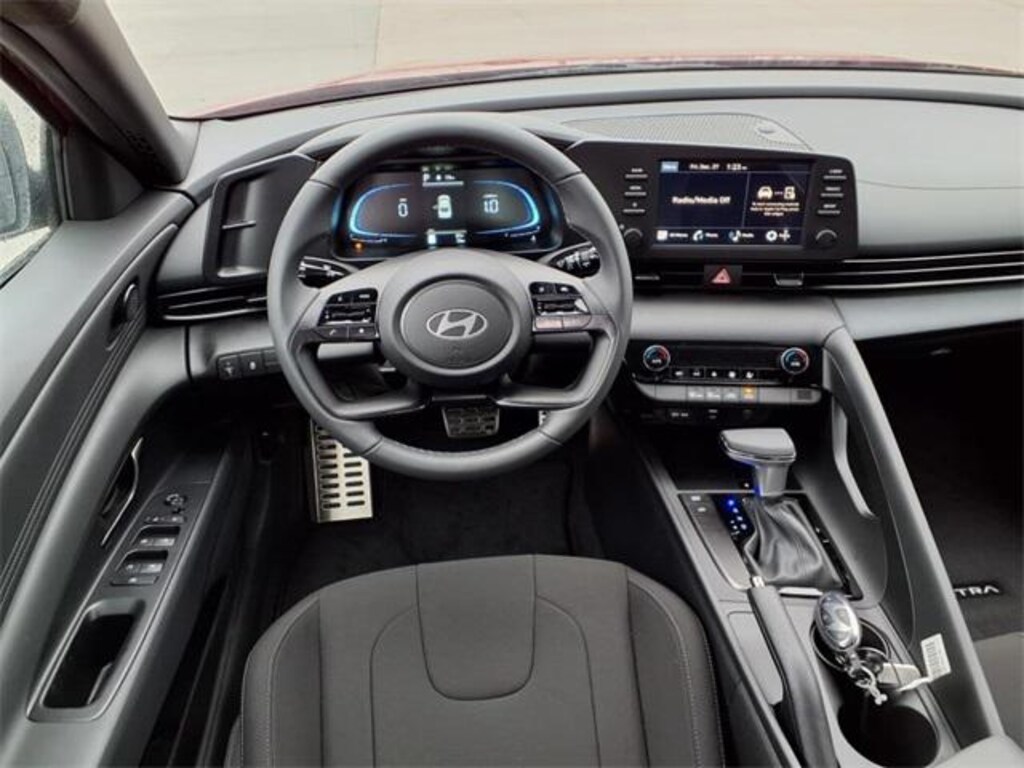 New 2025 Hyundai Elantra SEL Sport Sedan
