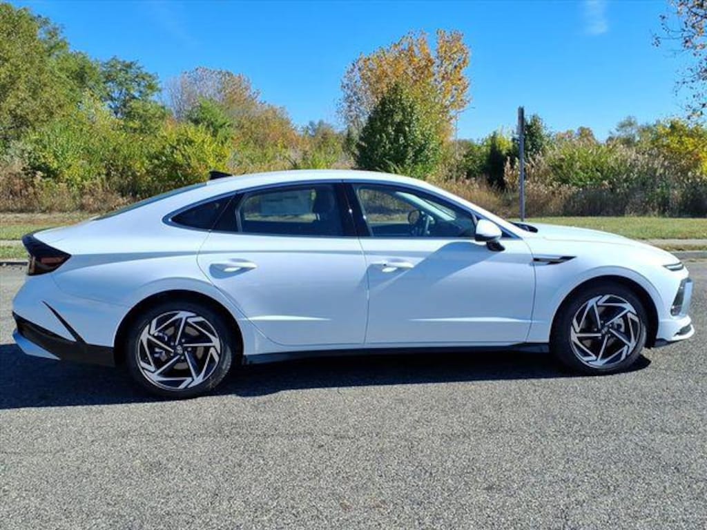 New 2026 Hyundai Sonata SEL Sport Sedan