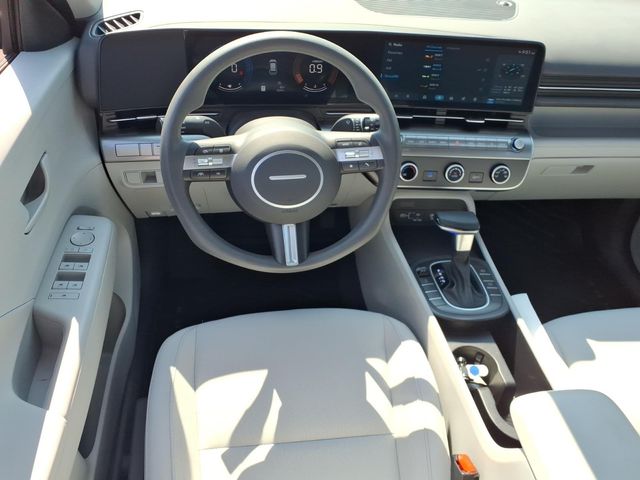 2025 Hyundai Kona SE - Photo 10