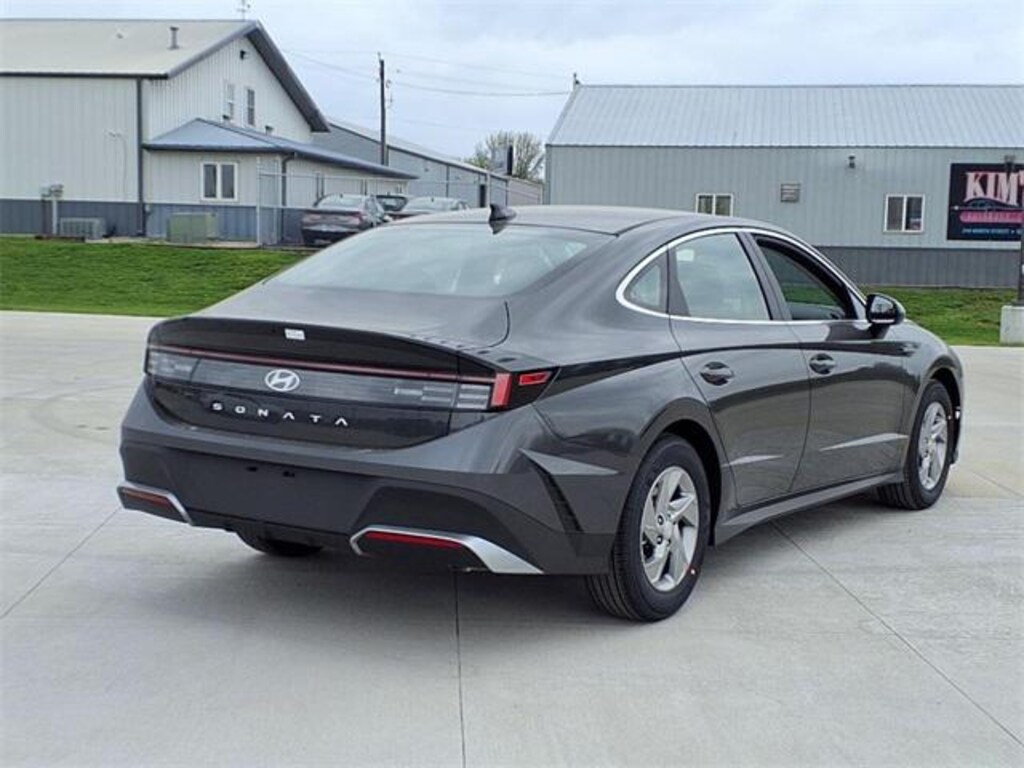 New 2025 Hyundai Sonata SE Sedan