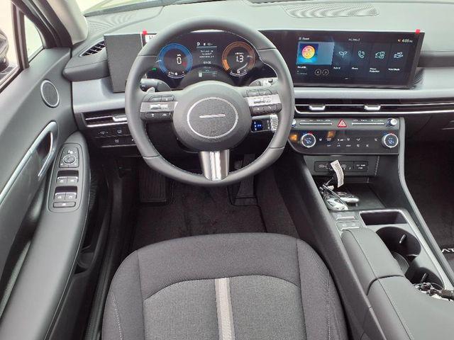 2025 Hyundai Sonata Hybrid SEL - Photo 5