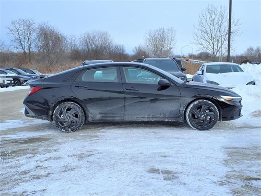 New 2026 Hyundai Elantra Hybrid SEL Sport Sedan