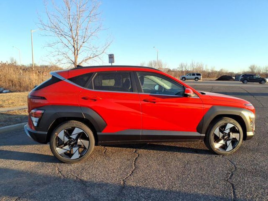 New 2026 Hyundai Kona Limited FWD SUV