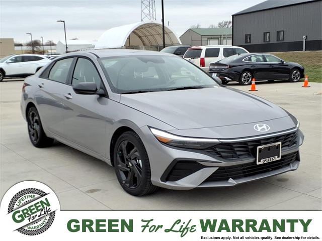 2026 Hyundai Elantra SEL's photo