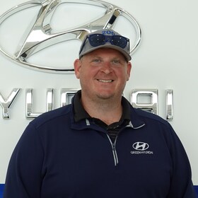 Staff member Dustin Engelmann from ID_6f460b2ff1be