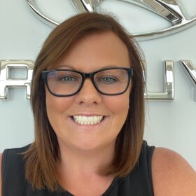 Staff member Stephanie McKinnon from ID_6f460b2ff1be