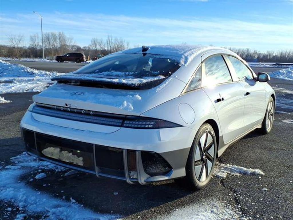 New 2025 Hyundai IONIQ 6 SE Sedan