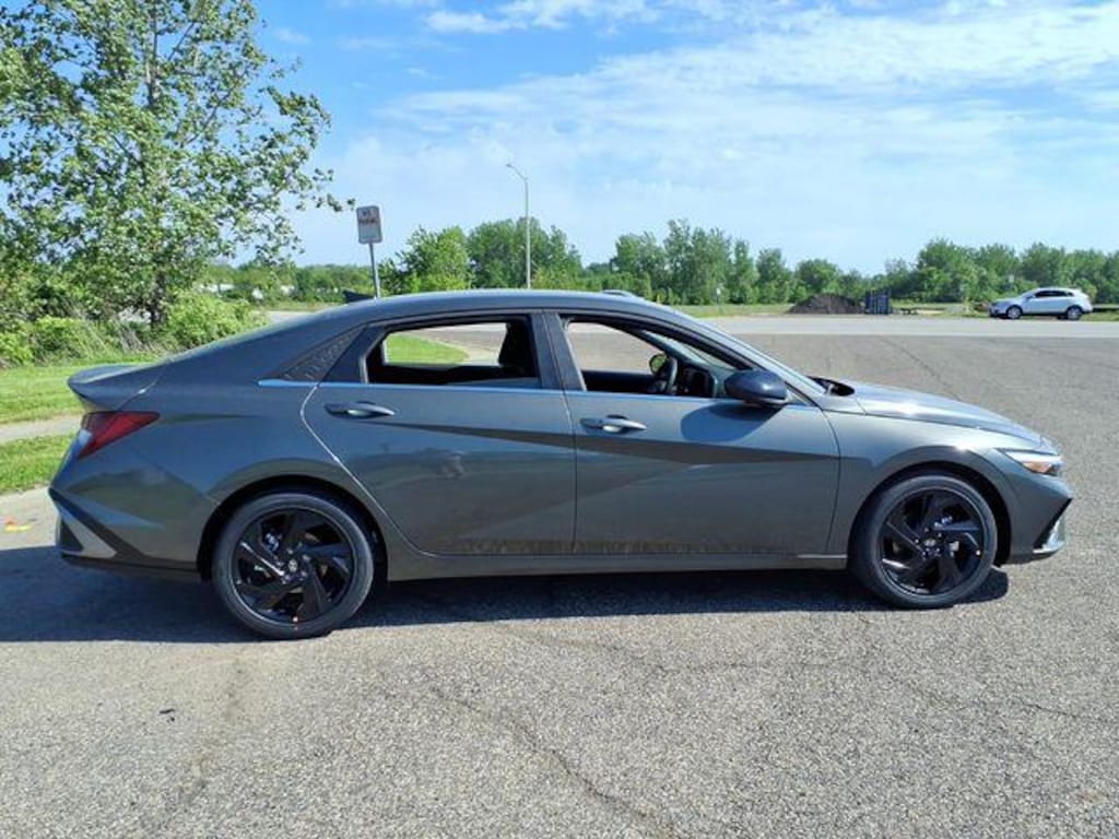 New 2026 Hyundai Elantra SEL Sport Premium Sedan