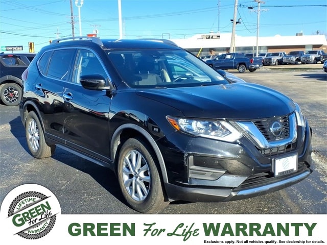 2020 Nissan Rogue SV's photo