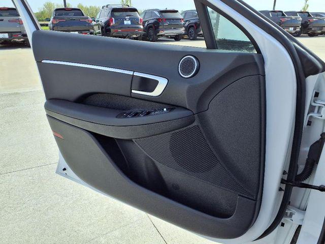 2025 Hyundai Sonata Hybrid SEL - Photo 15