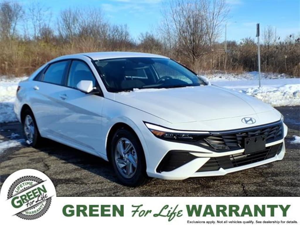 New 2026 Hyundai Elantra SE Sedan