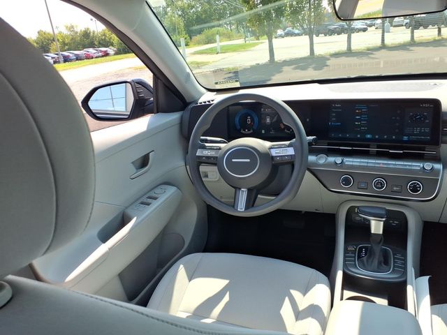 2025 Hyundai Kona SE - Photo 9