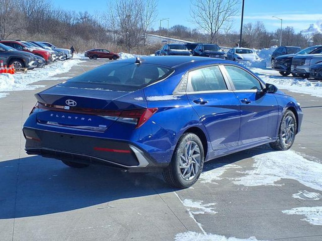 New 2026 Hyundai Elantra Hybrid Blue Sedan