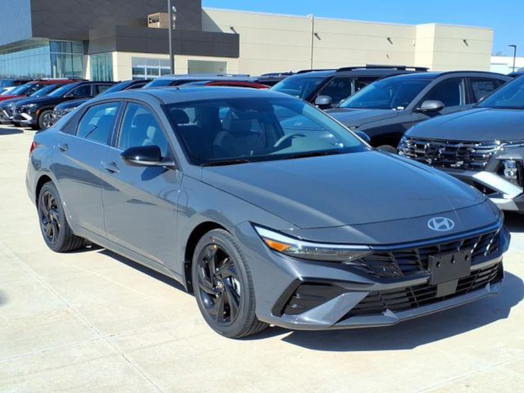 New 2026 Hyundai Elantra SEL Sport Sedan