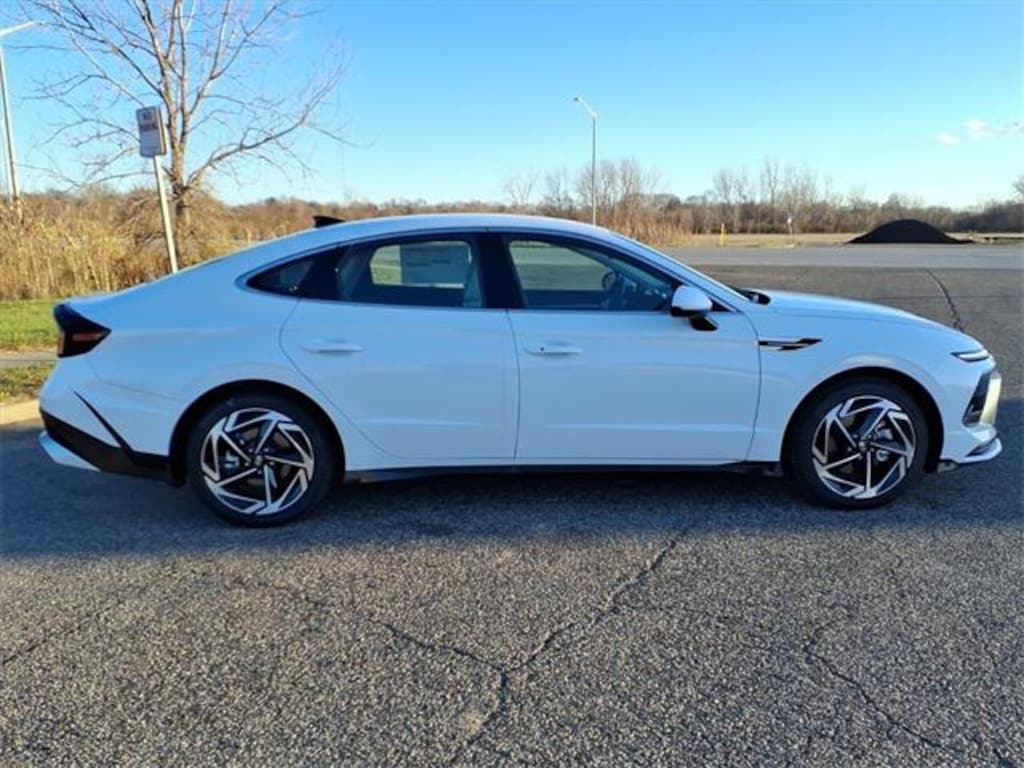 New 2026 Hyundai Sonata SEL Sport Sedan