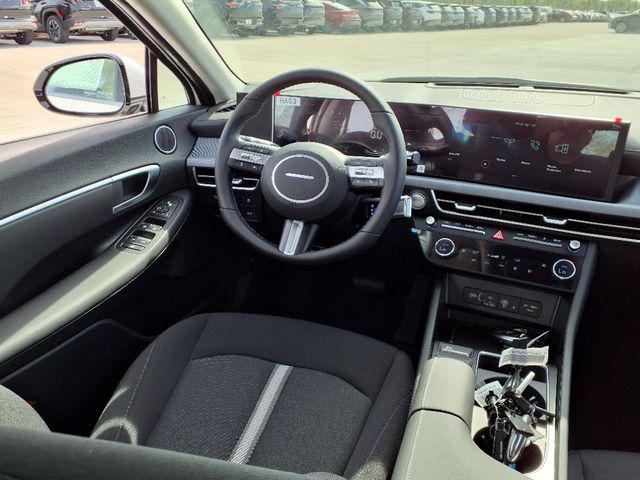 2025 Hyundai Sonata Hybrid SEL - Photo 7