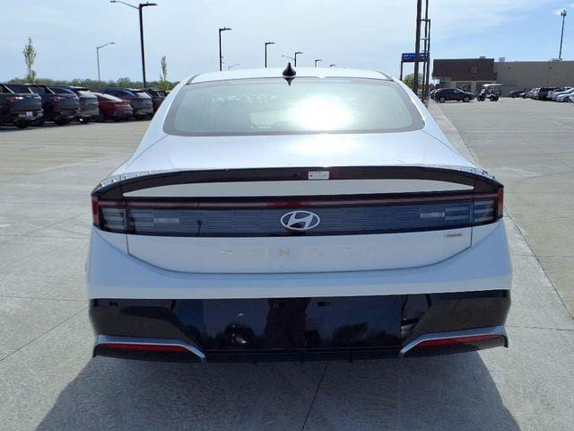 2025 Hyundai Sonata Hybrid SEL - Photo 19