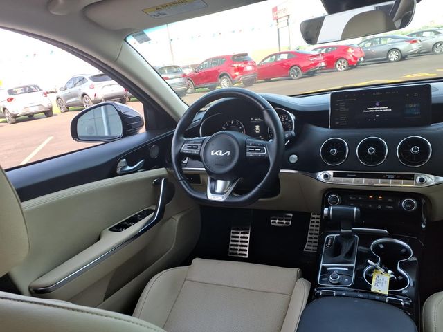 2023 Kia Stinger GT-Line - Photo 6