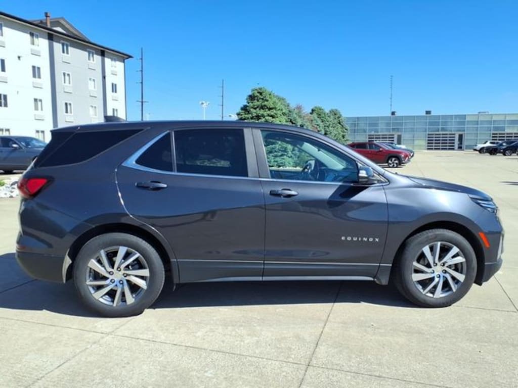 Used 2022 Chevrolet Equinox LT SUV