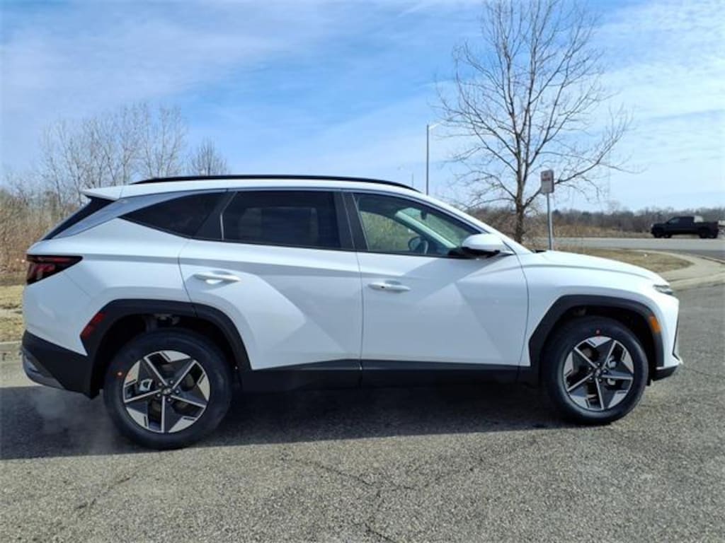 New 2026 Hyundai Tucson SEL AWD SUV