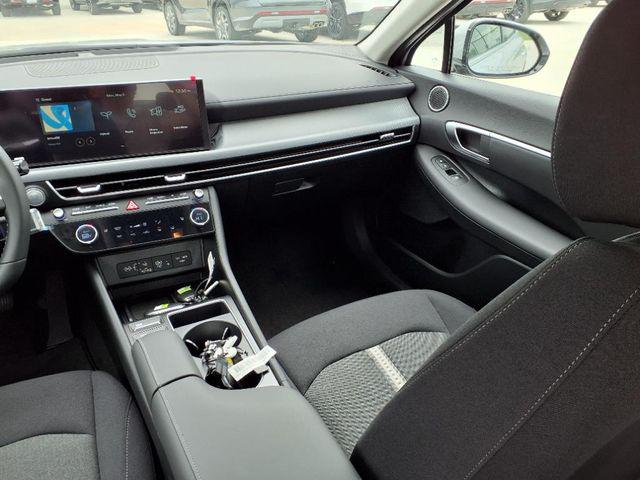2025 Hyundai Sonata Hybrid SEL - Photo 10