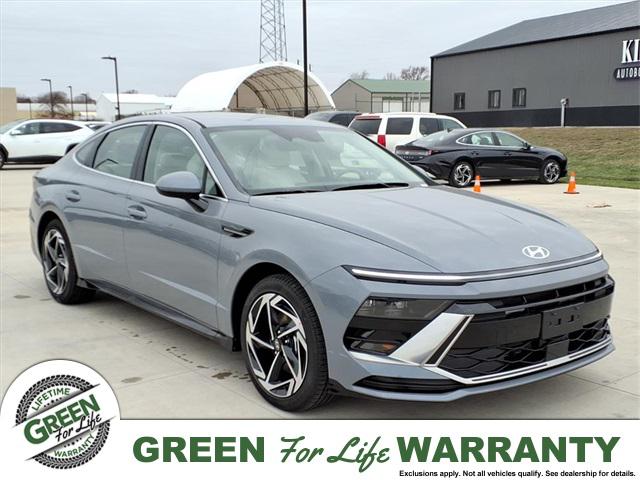 2026 Hyundai Sonata SEL's photo