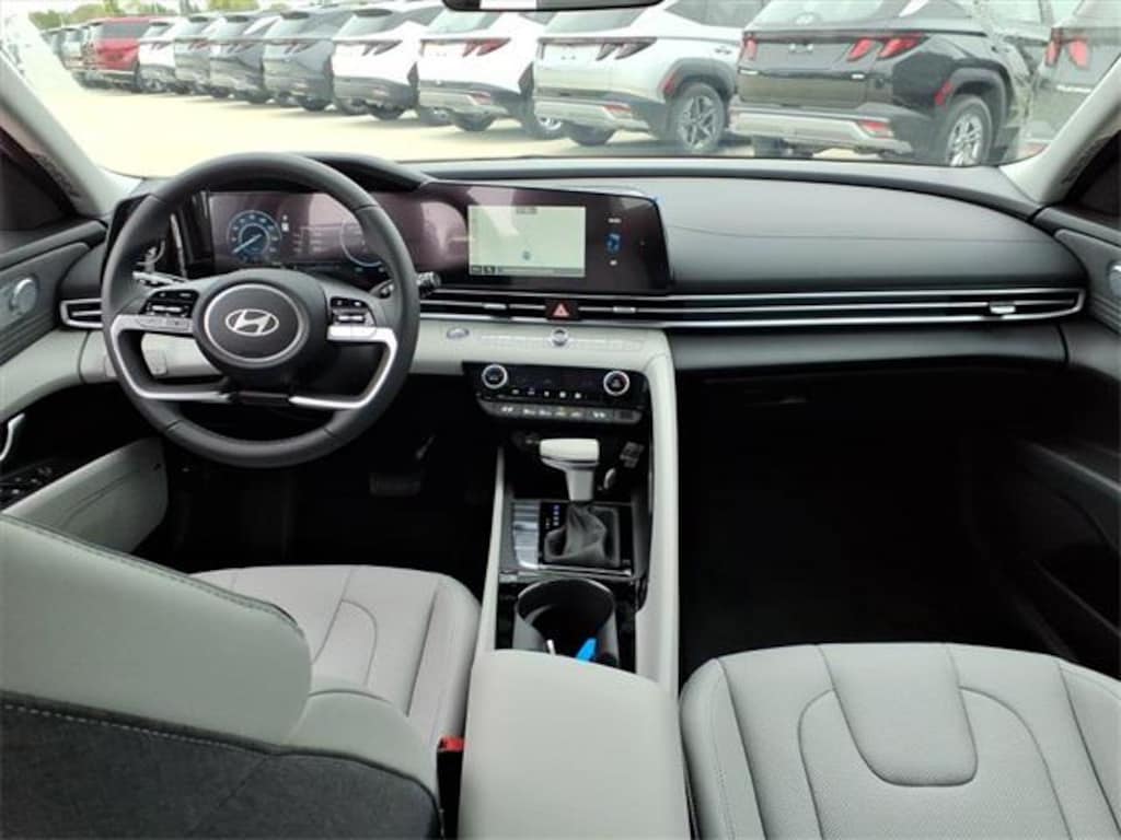 New 2025 Hyundai Elantra Hybrid Limited Sedan