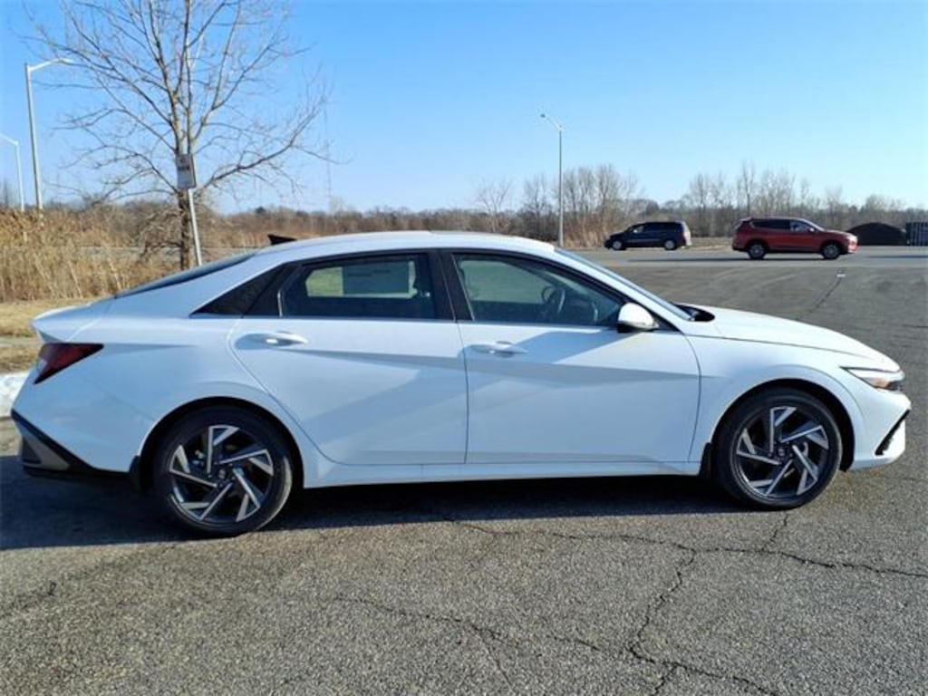 New 2026 Hyundai Elantra Hybrid Limited Sedan