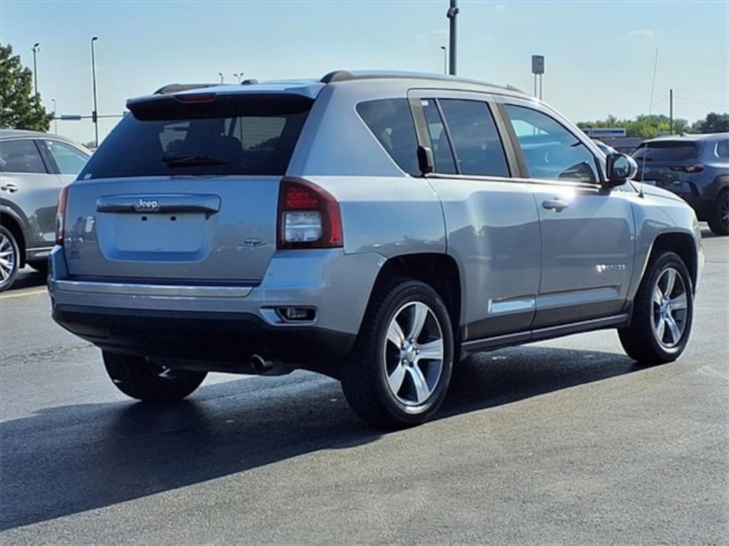 Used 2016 Jeep Compass Latitude SUV